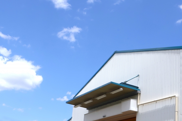 なぜ工場屋根への太陽光発電導入が今、注目されているのか？