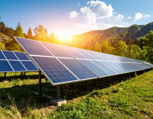 遊休地への太陽光発電導入にかかる費用と補助金