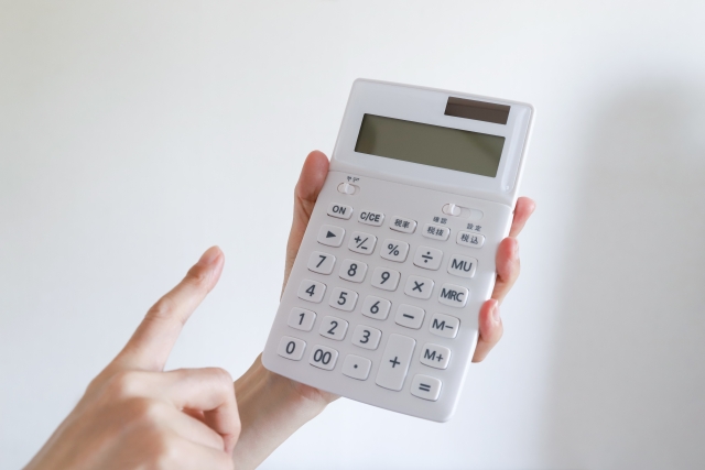 産業用太陽光発電システムのランニングコストと費用対効果の最適化